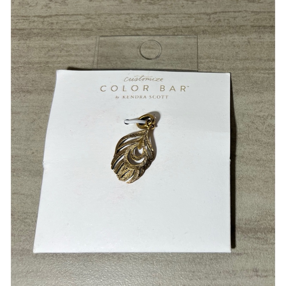 Kendra Scott Vintage Gold Peacock
Feather Necklace